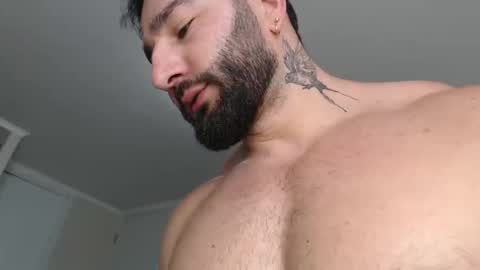 Snapshot of johnklleyn chatting on October 2025 06:52:01 PM john online show from October 2025 06:52:01 PM