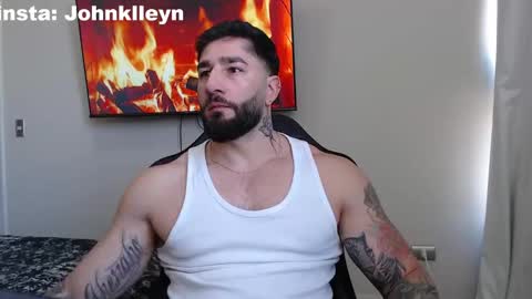 Snapshot of johnklleyn chatting on October 2025 07:27:02 PM john online show from October 2025 07:27:02 PM