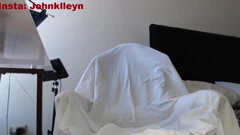 Snapshot of johnklleyn chatting on November 2025 06:23:02 PM john online show from November 2025 06:23:02 PM