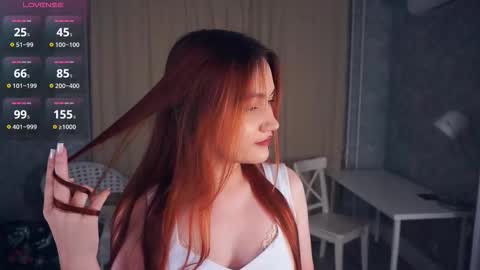 Snapshot of johnnietantum chatting on November 2025 06:52:02 PM Rocio online show from November 2025 06:52:02 PM