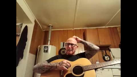 Snapshot of johnnyanubis chatting on February 2026 02:45:01 AM Master online show from February 2026 02:45:01 AM