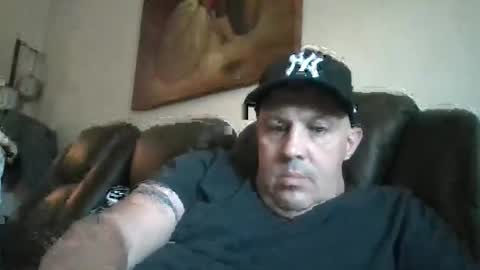 johnnycb7 online show from December 2025 06:35:02 PM