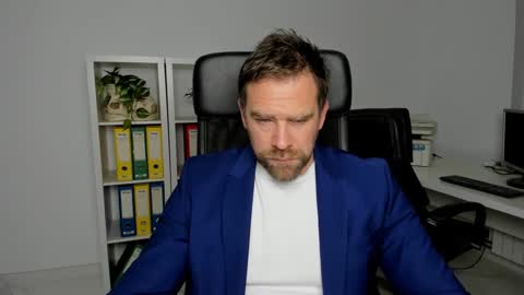 johnnydough82 online show from December 2024 05:42:01 AM