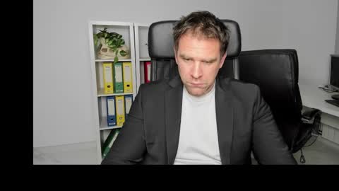 johnnydough82 online show from December 2024 04:06:02 AM