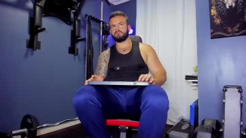 Snapshot of johnnygrayson_ chatting on December 2024 10:37:01 PM JOHNNY online show from December 2024 10:37:01 PM