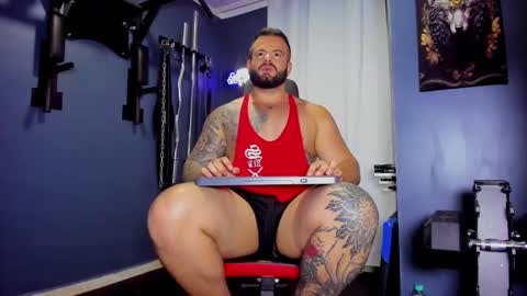 Snapshot of johnnygrayson_ chatting on January 2025 11:43:01 PM JOHNNY online show from January 2025 11:43:01 PM