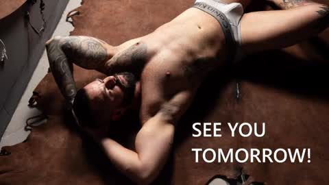 Snapshot of johnnygrayson_ chatting on January 2025 03:09:01 AM JOHNNY online show from January 2025 03:09:01 AM