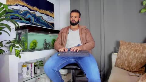 Snapshot of johnnygrayson_ chatting on February 2025 03:32:02 AM JOHNNY online show from February 2025 03:32:02 AM