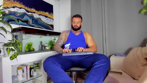 Snapshot of johnnygrayson_ chatting on February 2025 11:41:01 PM JOHNNY online show from February 2025 11:41:01 PM