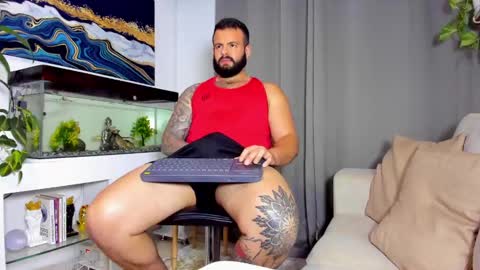 Snapshot of johnnygrayson_ chatting on February 2025 11:03:02 PM JOHNNY online show from February 2025 11:03:02 PM