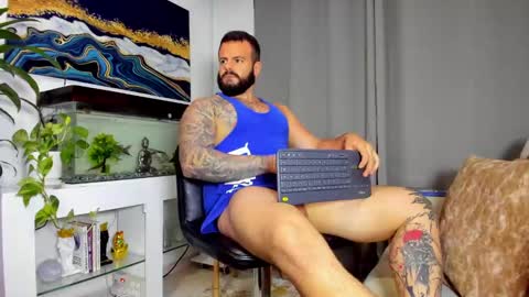 Snapshot of johnnygrayson_ chatting on February 2025 01:10:01 AM JOHNNY online show from February 2025 01:10:01 AM