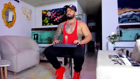 Snapshot of johnnygrayson_ chatting on March 2025 12:10:02 AM JOHNNY online show from March 2025 12:10:02 AM