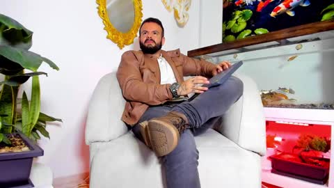 Snapshot of johnnygrayson_ chatting on March 2025 01:26:02 AM JOHNNY online show from March 2025 01:26:02 AM