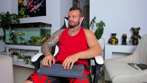 Snapshot of johnnygrayson_ chatting on September 2025 11:30:02 PM JOHNNY online show from September 2025 11:30:02 PM