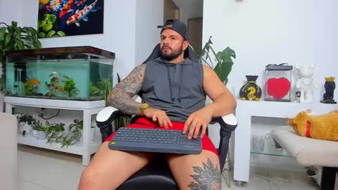 Snapshot of johnnygrayson_ chatting on October 2025 12:53:02 AM JOHNNY online show from October 2025 12:53:02 AM