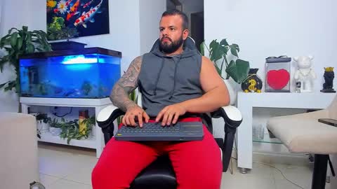 Snapshot of johnnygrayson_ chatting on October 2025 01:38:01 AM JOHNNY online show from October 2025 01:38:01 AM