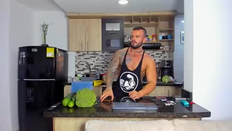 Snapshot of johnnygrayson_ chatting on November 2025 12:21:02 AM JOHNNY online show from November 2025 12:21:02 AM