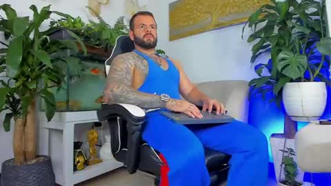 Snapshot of johnnygrayson_ chatting on April 2026 11:11:01 PM JOHNNY online show from April 2026 11:11:01 PM