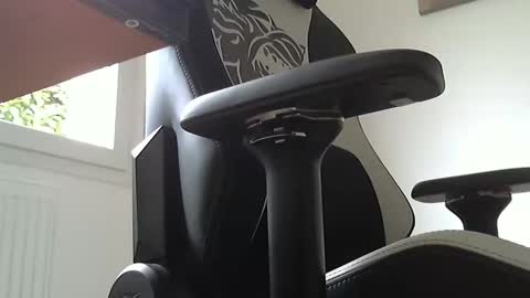 Johnnyscum80 online show from January 2025 10:43:02 AM