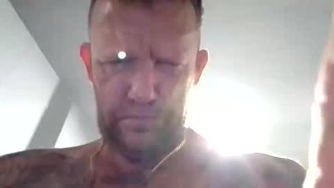 Snapshot of johno372369 chatting on April 2026 09:47:01 AM johno372369 online show from April 2026 09:47:01 AM