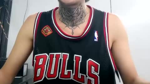 Snapshot of johnsonisaac94_ chatting on February 2025 01:22:01 AM johnsonisaac94  online show from February 2025 01:22:01 AM