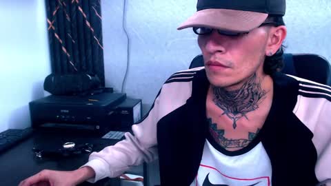 Snapshot of johnsonisaac94_ chatting on February 2025 11:36:01 AM johnsonisaac94  online show from February 2025 11:36:01 AM