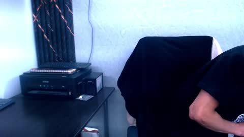 Snapshot of johnsonisaac94_ chatting on February 2025 07:36:02 AM johnsonisaac94  online show from February 2025 07:36:02 AM