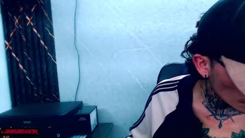 Snapshot of johnsonisaac94_ chatting on February 2025 08:06:02 AM johnsonisaac94  online show from February 2025 08:06:02 AM