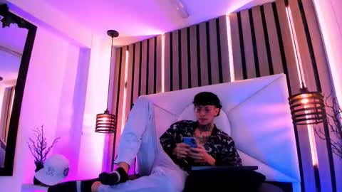 Snapshot of johnsonisaac94_ chatting on September 2025 01:29:02 AM johnsonisaac94  online show from September 2025 01:29:02 AM