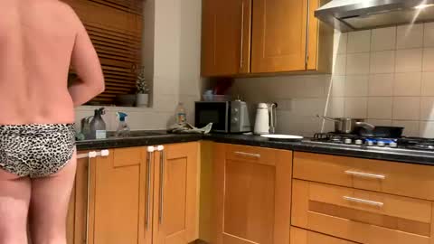 Snapshot of johnthomasbwc chatting on January 2026 12:12:02 AM JohnThomasBWC online show from January 2026 12:12:02 AM