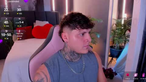 Johny online show from September 2025 10:09:02 PM