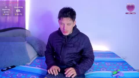johnycooper08 online show from June 2026 12:53:01 PM