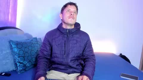 johnycooper08 online show from June 2026 12:30:01 PM