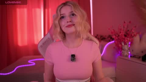 Paula online show from May 2026 03:45:02 AM