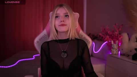 Paula online show from May 2026 02:40:02 AM