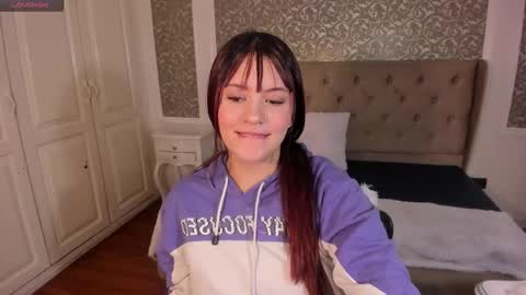 Snapshot of jolie_price chatting on December 2025 03:37:02 AM Jolie price online show from December 2025 03:37:02 AM