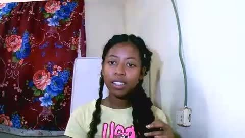 Snapshot of joliekah27 chatting on January 2025 04:20:01 AM joliekah27 online show from January 2025 04:20:01 AM