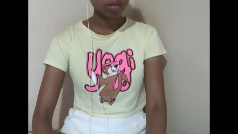 joliekah27 online show from March 2026 07:14:02 PM