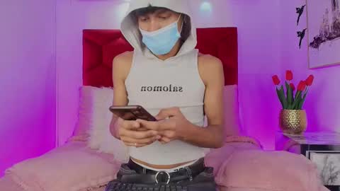 Jonas  online show from November 2025 12:47:01 PM