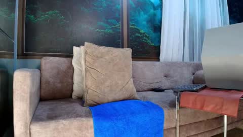 Jonas online show from December 2024 02:40:02 PM