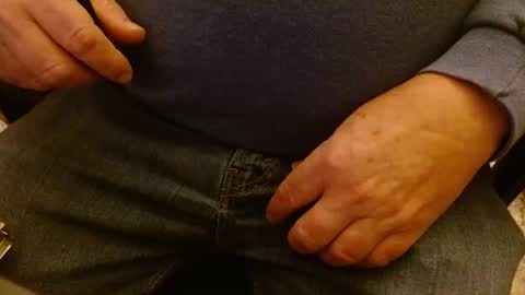 joncpics online show from January 2025 01:45:02 AM