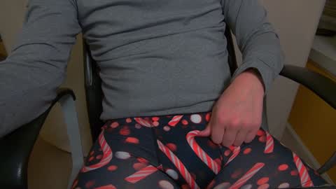 WhteGuy online show from December 2024 04:31:02 AM