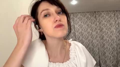 Snapshot of jonihomes chatting on September 2025 12:59:02 PM Snasta online show from September 2025 12:59:02 PM