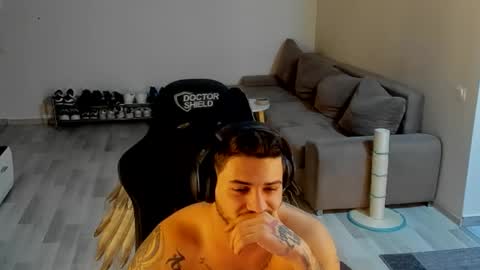 jonnyporn1 online show from December 2025 05:02:01 AM