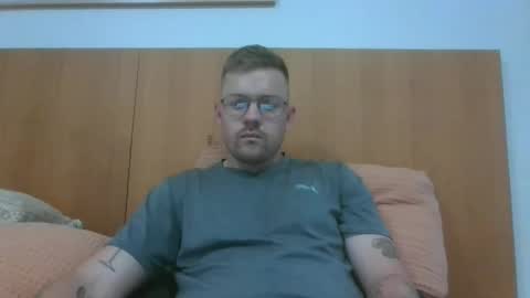 jonoy1995 online show from March 2025 03:52:02 AM