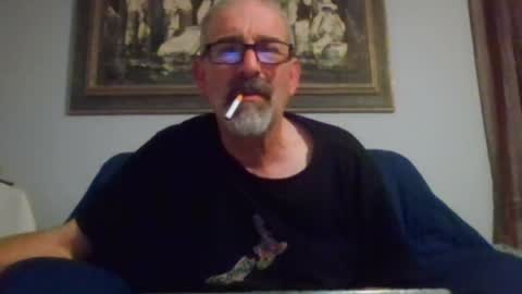 Snapshot of jony_five chatting on May 2026 01:00:01 AM Jon online show from May 2026 01:00:01 AM