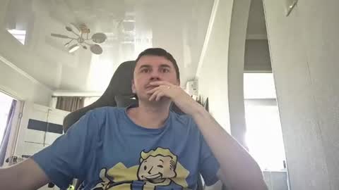 I  U online show from April 2026 07:45:01 AM