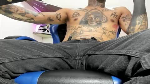 jordan33blake online show from October 2025 02:01:02 AM