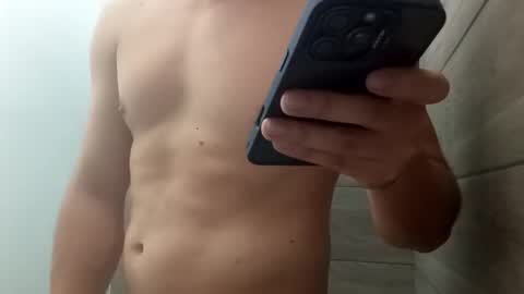 jorgelatino1919 online show from February 2026 02:59:01 PM