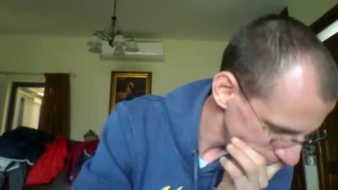 Snapshot of jos39a chatting on March 2026 12:33:02 PM jos39a online show from March 2026 12:33:02 PM